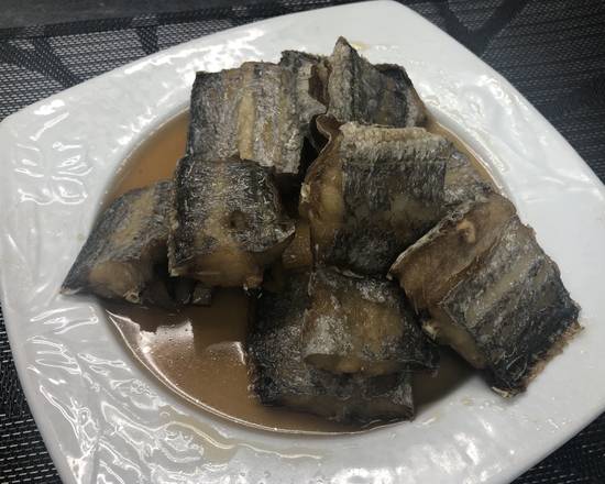 40. Hairtail Fish in Rice Wine Sauce 糟帶魚